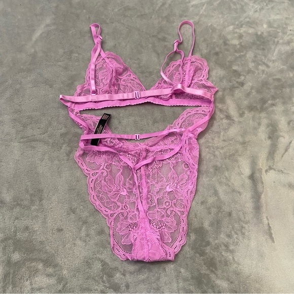 New! Victoria’s Secret Very Sexy Unlined Cutout Lace Bodysuit 4392 - Picture 6 of 7